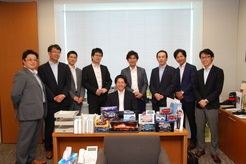 国会見学・国政懇談会（スバル販労・中執）